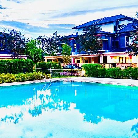 Faizal Madhi Homestay Kuching Exterior photo