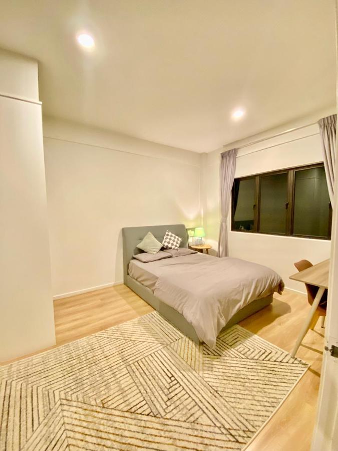 Faizal Madhi Homestay Kuching Exterior photo