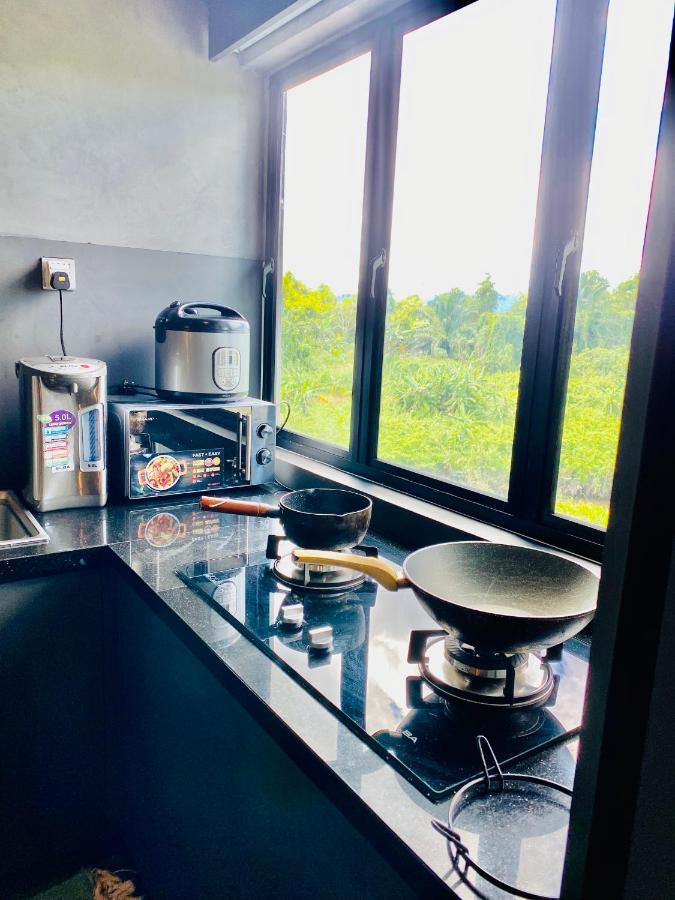 Faizal Madhi Homestay Kuching Exterior photo